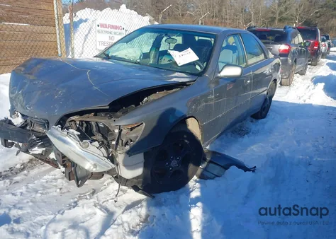 1998 Lexus Es 300 из США, поврежденный, VIN JT8BF28G4W5049166